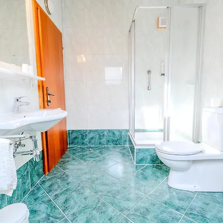 Whats-App Self-Check-In - Gansl Lahntal Room photo